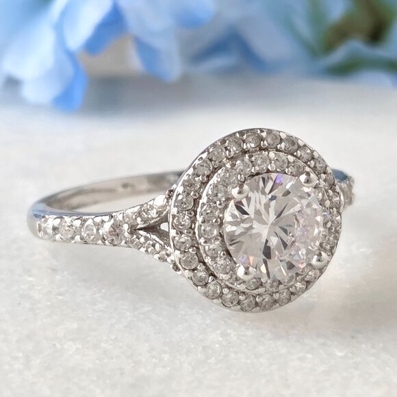 Charmed Aroma Jewelry - Round Halo Ring - 925 Sterling Silver Charmed Aroma Halo Promise Ring